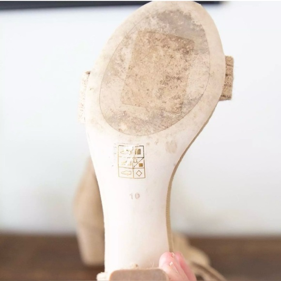 Jeffrey Campbell Tan Rowboat Ankle
Strap Sandal Sz 10 - Picture 7 of 7